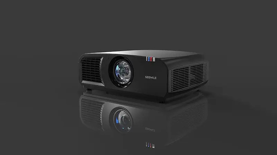 12000-Lumen DLP 4K Proyektörü Büyük Açık Hava Sineması için Kısa Atışlı