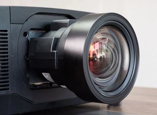 4K 3LCD Lazer Projeksiyonu 30000 ANSI Lumenler Flyin EL-G36KU 7D Hologram Dış İç Büyük Yer Projeksiyonu