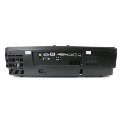 Açık Hava Eğitim FLYIN 7100Lumens 3LCD 4K Lazer Projekörü Yüksek Çözünürlüklü Parlaklık ve Dahili Hoparlör
