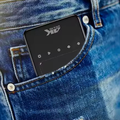 Flyin S90 4K Mini taşınabilir Android Akıllı DLP Projeksiyonu WIFI Bluetooth Etkinleştirilmiş Şekilli Cep Telefonu US Plug LED Lamp 3D Pil
