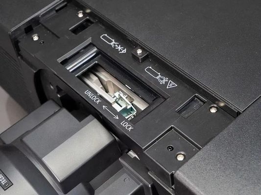 Flyin EL-G36KU 4K 7D Hologram Lazer Projektör, 3LCD 30000 ANSI Lümen ile Dış Mekan Bina 3D Haritalama Büyük Mekan Projeksiyonu